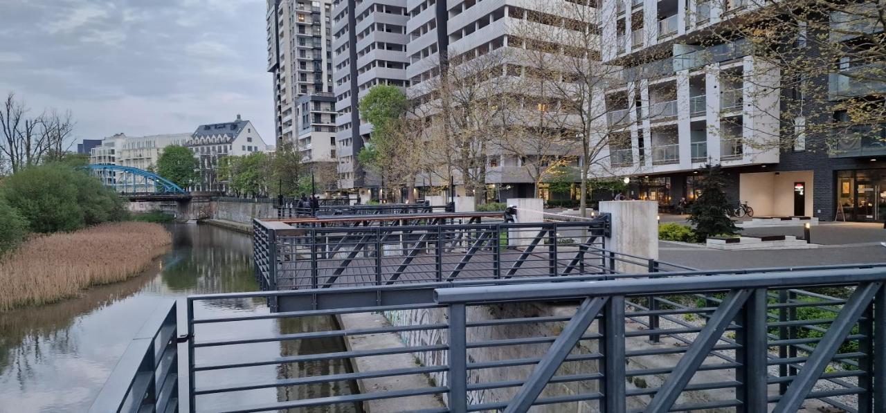 Apartment River Deluxe Atal Towers